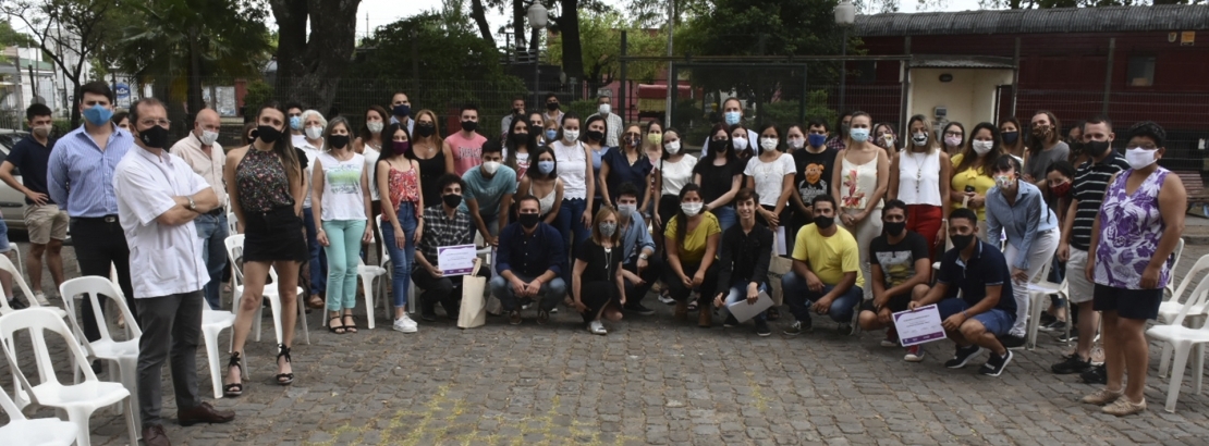 La provincia acompa el reconocimiento a jvenes de Gualeguaych por su trabajo voluntario en la pandemia 