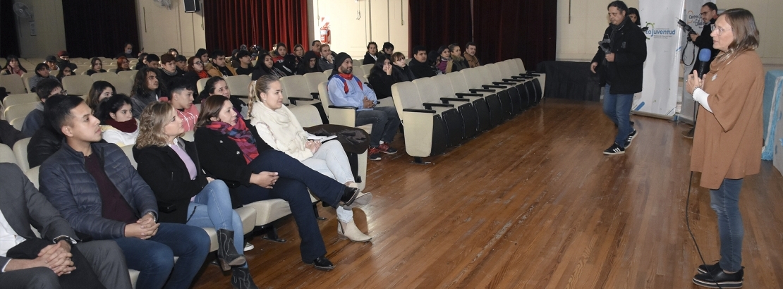 Estudiantes del departamento Paraná compartieron una capacitación sobre Centros de Estudiantes 