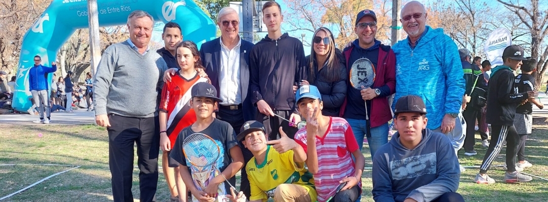 La provincia realizó la maratón del Día Olímpico con más de 800 alumnos de escuelas de Paraná