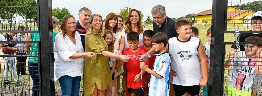 Se inauguró el playón multideportivo en Tabossi fruto del trabajo articulado entre Nación, provincia y municipio