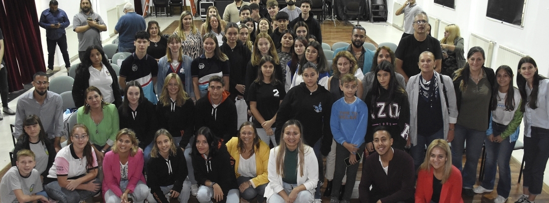 La provincia premió a estudiantes que participaron en el concurso de cortometrajes Mario Menéndez