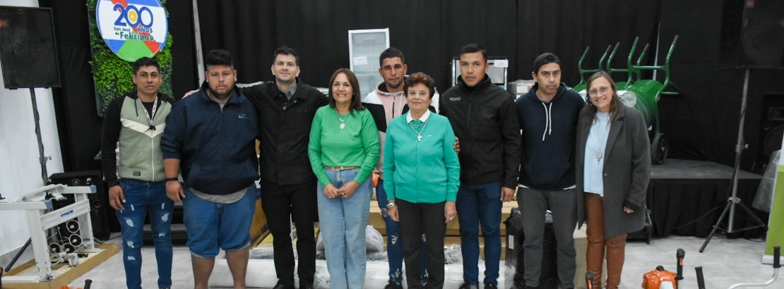 Emprendimientos de la Economía Social de San José de Feliciano recibieron maquinarias y herramientas de trabajo