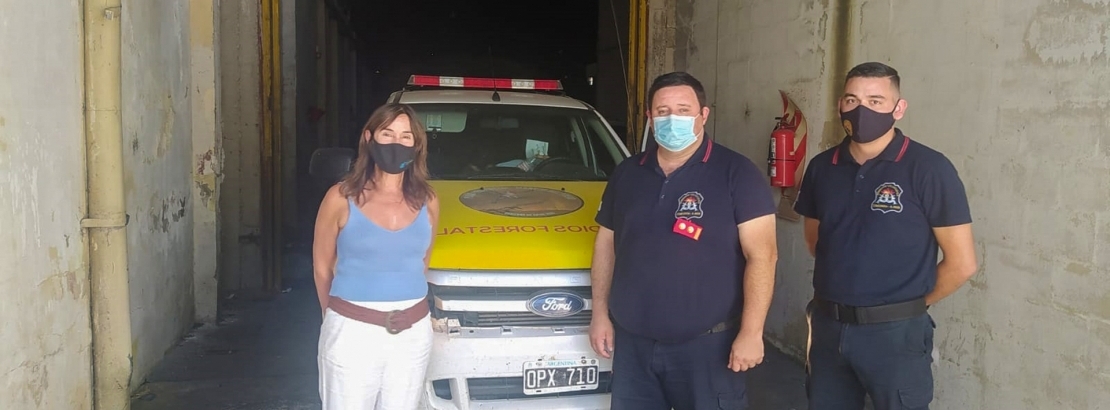 La provincia entregó una camioneta en comodato a los bomberos de Concordia