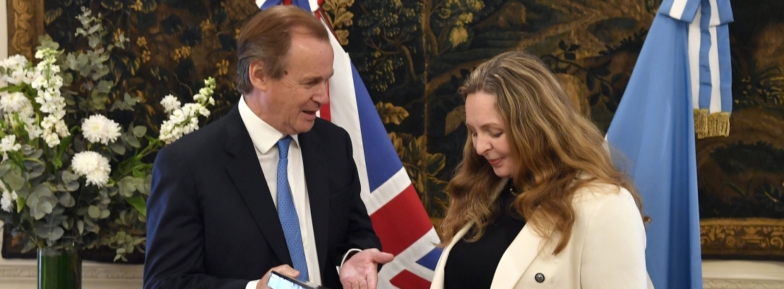 Imagen de Bordet y la embajadora del Reino Unido trabajan para aumentar la exportación entrerriana a ese mercado