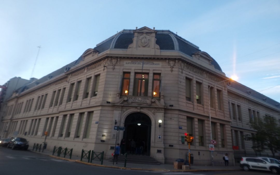 Presentación de libro sobre la Escuela Normal en el Archivo General de la Provincia