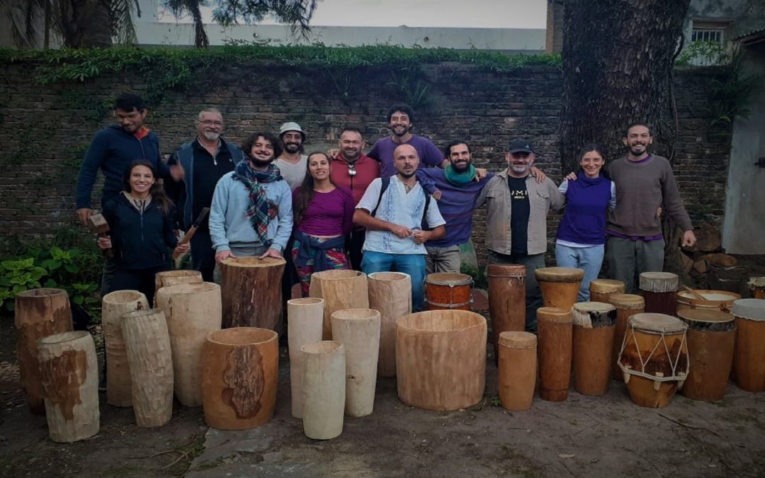 Más de 20 personas participaron del taller de construcción de instrumentos originarios de la cultura afro-litoral