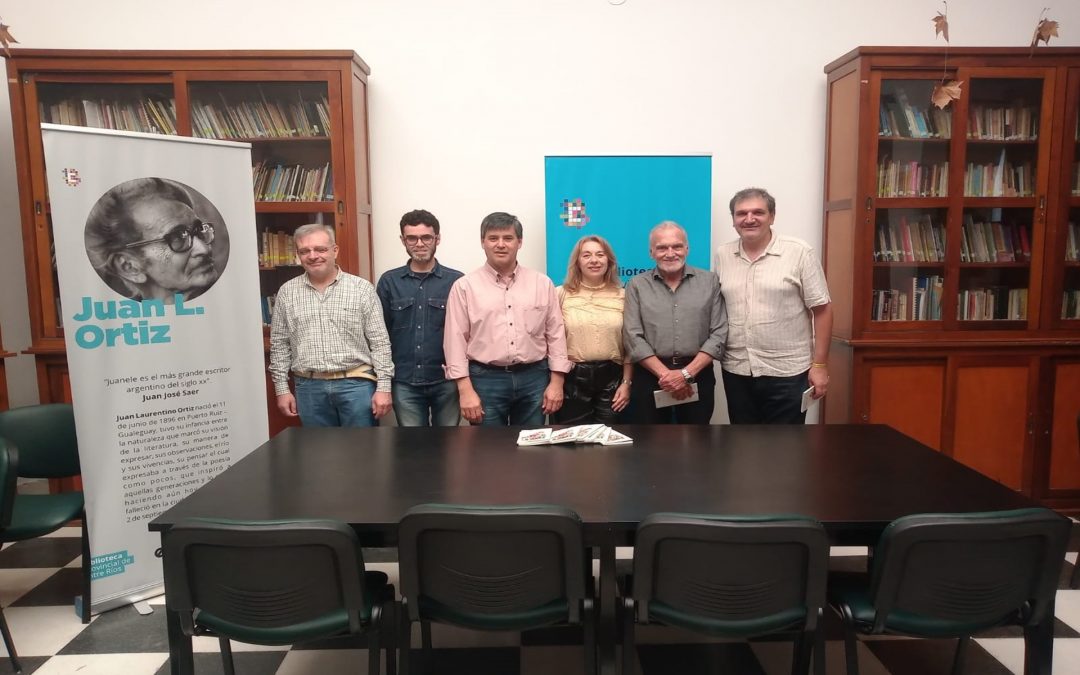 La Biblioteca Provincial presentó un libro sobre el patrimonio bibliográfico de Juan L. Ortiz