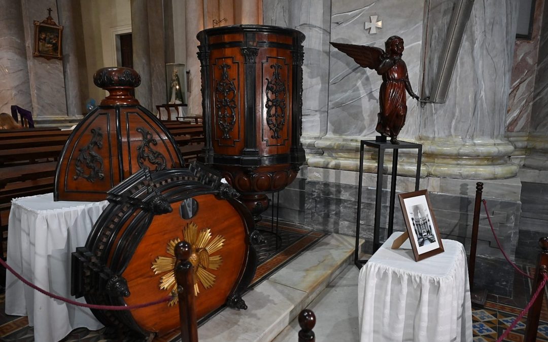 La Provincia restituyó un púlpito histórico a la Catedral de Paraná