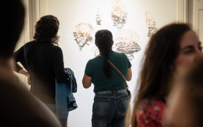 AURA: Se realizará una visita guiada sobre la exposición “Aparece un movimiento inevitable”