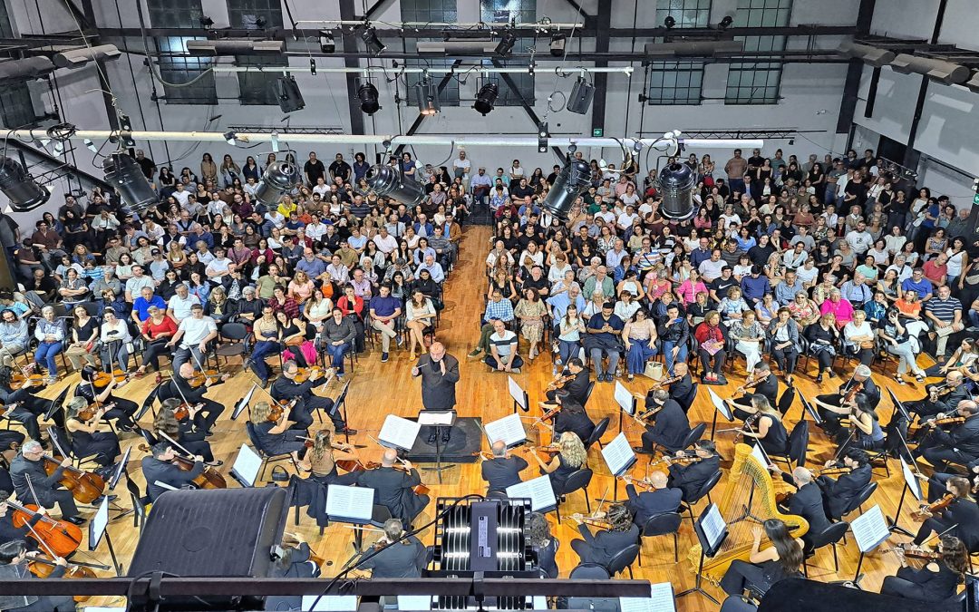 La Sinfónica de Entre Ríos se presentó nuevamente a sala llena en La Vieja Usina