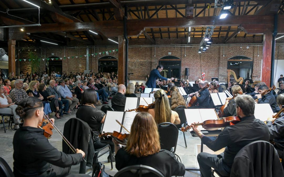 La Sinfónica de Entre Ríos se presentó ante más de 700 personas en el Juan L. Ortiz