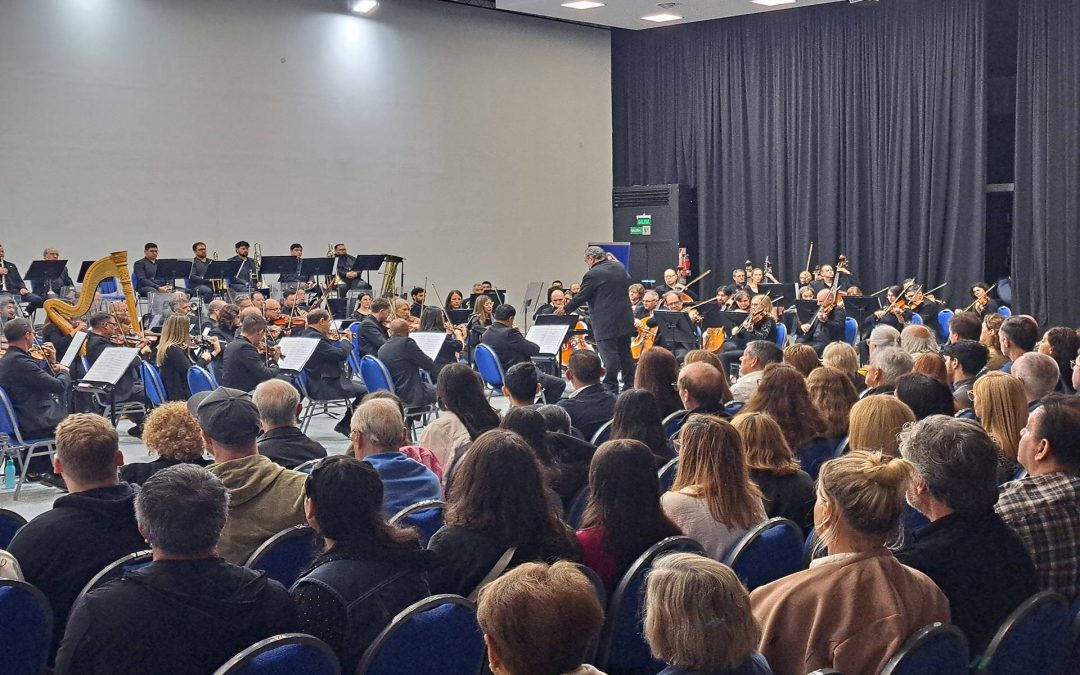 La Sinfónica de Entre Ríos se presentó ante mil personas