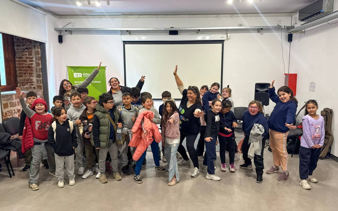 Las infancias de Paraná disfrutaron del canto y el baile en el Museo Casa de Gobierno 