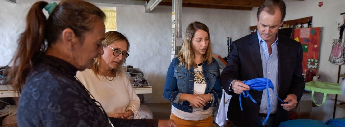 Bordet visit una cooperativa de trabajo textil entrerriana que fabrica barbijos