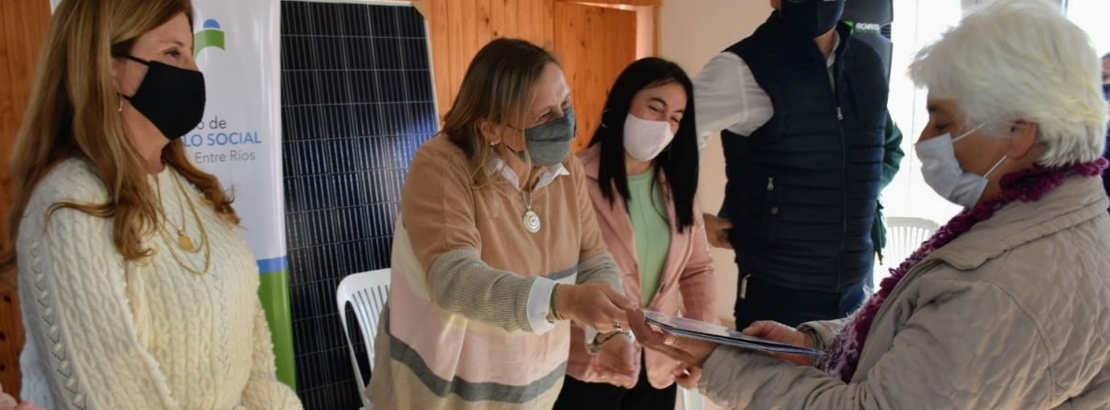 La provincia entreg aportes para fortalecer proyectos comunitarios y kits fotovoltaicos en Las Cuevas