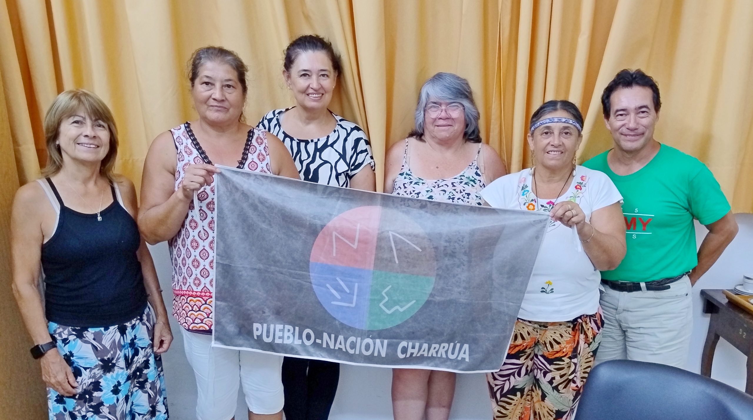reunión con nación charrúa