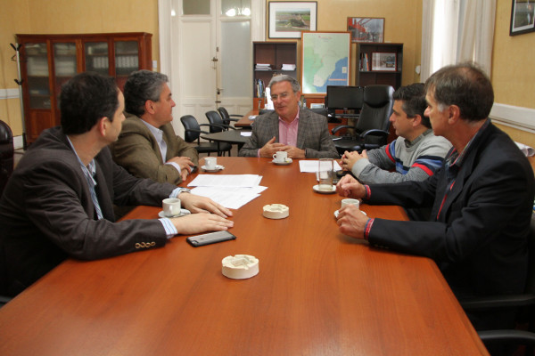 Provincia y Colegio de Arquitectos acuerdan disposiciones para concursos de proyectos y diseños
