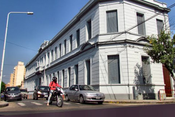 Retoman las obras en la Escuela Rivadavia