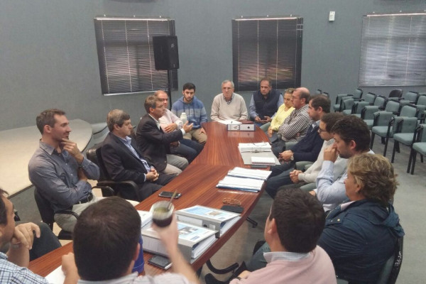 Se entregaron los proyectos de saneamiento integral del Río Uruguay