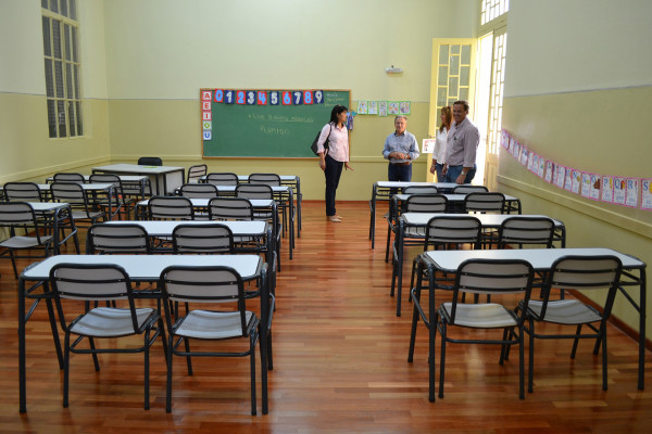 Gobierno y comunidad educativa ponen en valor dos escuelas emblemáticas de Concordia