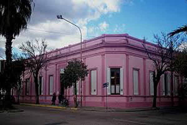 Se licitó la restauración de la escuela Tomás de Rocamora de Gualeguaychú