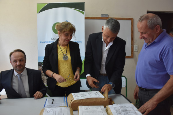 La provincia construirá la residencia de varones para la agrotécnica Alas Argentinas