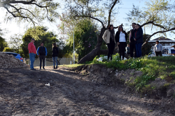 La provincia ejecutó más de 1000 metros de cordones cuneta en juntas de gobierno