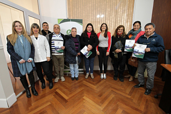 Se realizó una entrega de aportes para instituciones educativas