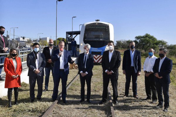 Reactivan el servicio de tren y prorrogan el subsidio al transporte de pasajeros