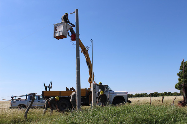 Se planifica la infraestructura eléctrica en zonas rurales