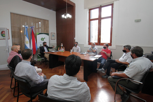 La provincia coordina detalles con los intendentes para la obra del Acueducto Metropolitano Gran Paraná