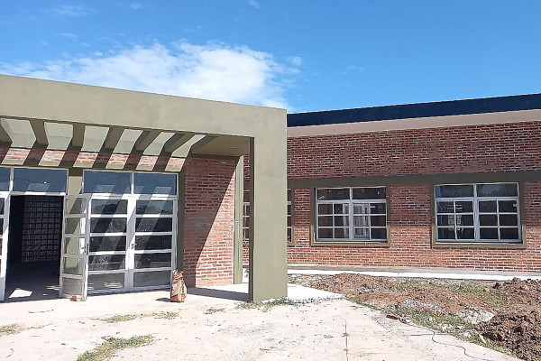 El nuevo edificio de la escuela Genoveva Gómez de Enrique Carbó presenta un 75 por ciento de ejecución
