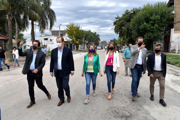 Bordet recorrió obras de gas natural y viales en Paraná