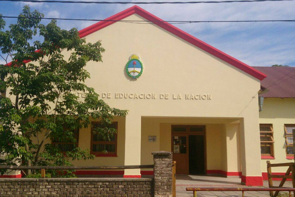 Se licita la refacción de una escuela primaria y el nuevo edificio de una secundaria en Victoria