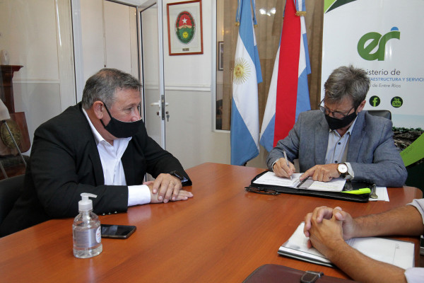 Trabajan en el proyecto de la nueva terminal de ómnibus de El Pingo