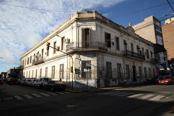 Cambio de fecha de apertura de sobres para la obra en la sede central del Copnaf