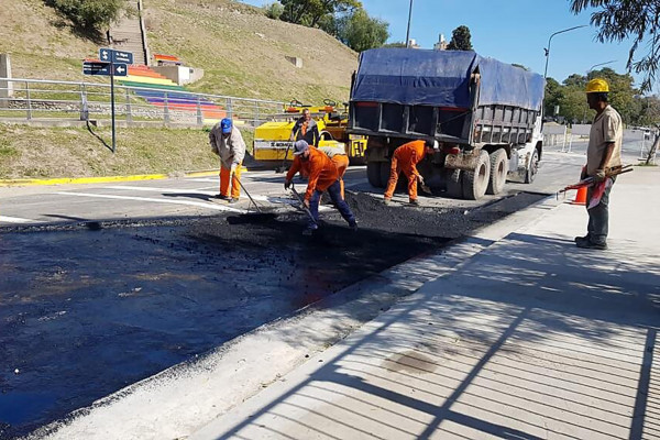 La obra de sistematización de la cuenca La Santiagueña avanza en un tramo estructural del proyecto