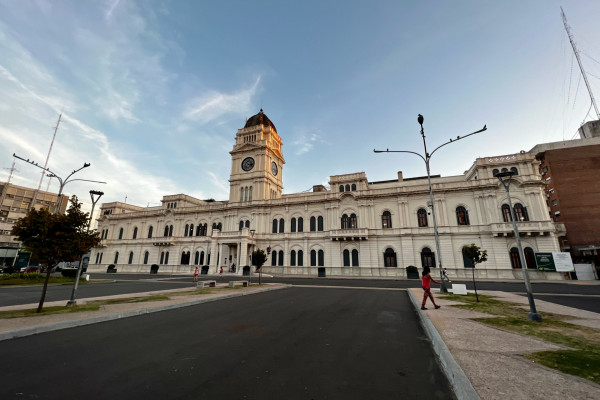 Se licita la obra de puesta en valor de la cúpula y salón de reloj de Casa de Gobierno