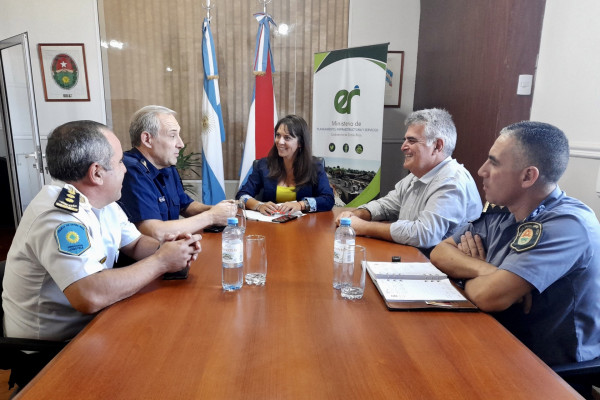 Avanzan en proyectos y gestiones de infraestructura para la Policía de Entre Ríos