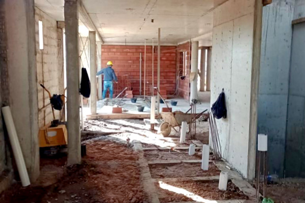 Se ejecuta el nuevo edificio de la escuela María Elena Walsh de Gualeguaychú