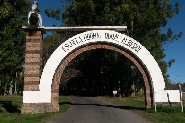 La escuela Alberdi de Oro Verde tendrá un mejor servicio de agua potable