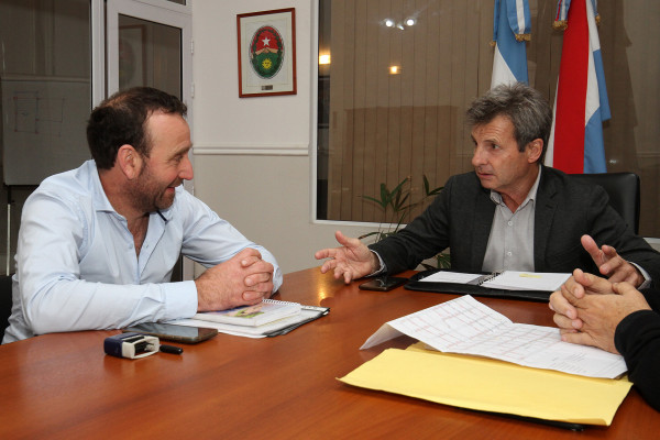 Evalúan gestiones y obras para Pueblo Brugo