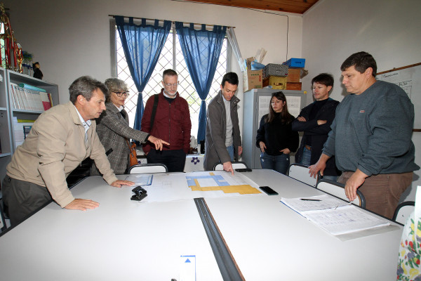 Proyectan la ampliación de un edificio escolar en Caseros