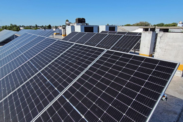 Ya se puede vender el excedente de energía renovable de la red eléctrica