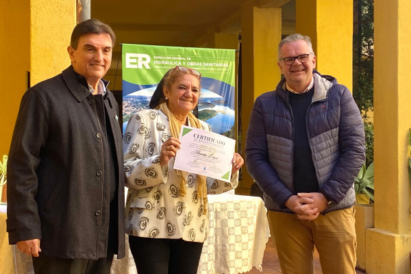 El Ministerio de Planeamiento destaca el compromiso de los trabajadores de obras sanitarias en su día