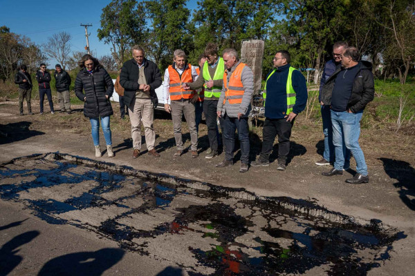 Realizan trabajos de bacheo en la Ruta Provincial 35