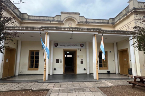 El Ministerio de Planeamiento concluyó la obra número 25 del Plan de Emergencia Escolar