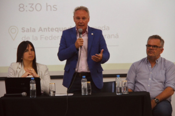 El Ministerio de Planeamiento avanza en la transparencia, eficiencia y modernización de la obra pública con una jornada de capacitación