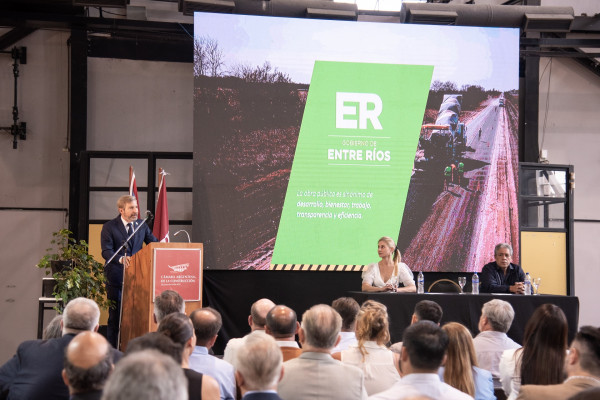 El gobierno provincial anunció medidas para impulsar la inversión en obra pública y un plan de infraestructura a largo plazo