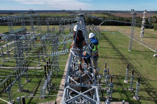 La provincia avanza con el desarrollo energético mediante el reinicio de obras